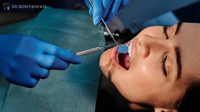 عوارض ایمپلنت دندان جلو