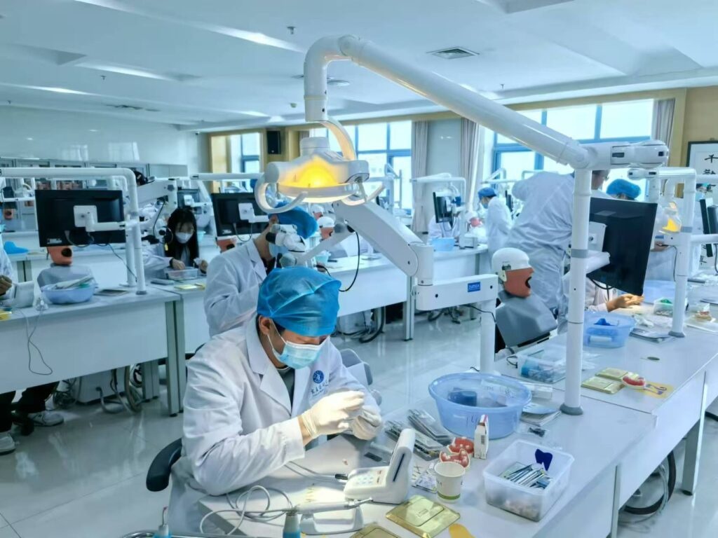 تحصیل-دندانپزشکی